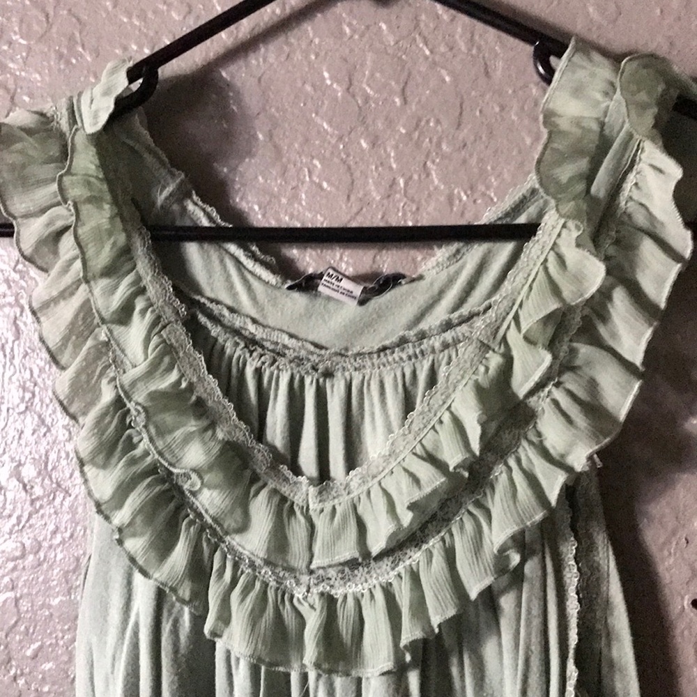 Flowy Top - Picture 2 of 4
